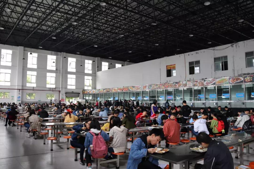 探秘北京大学食堂,四川探秘大学食堂