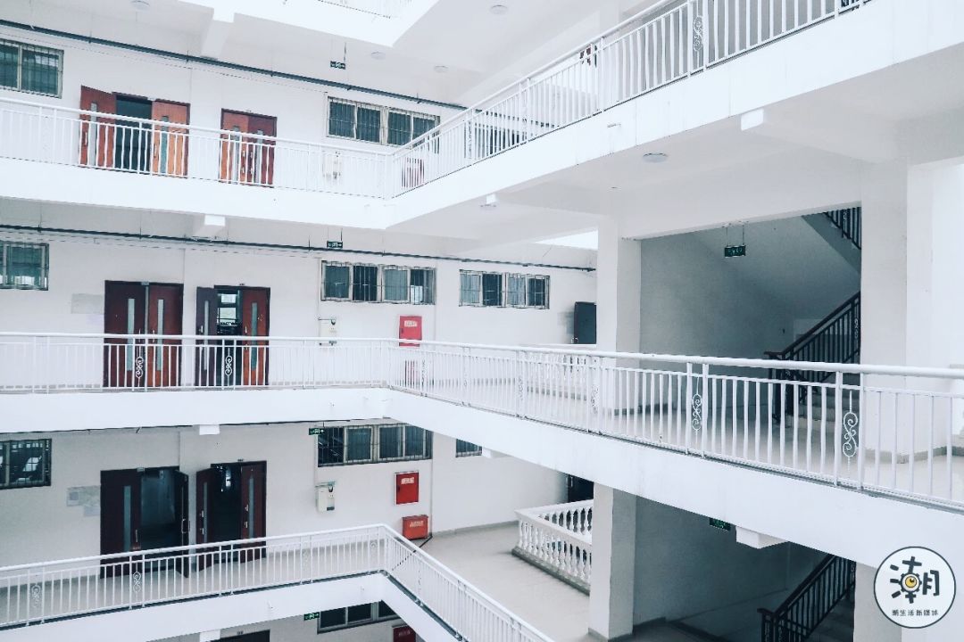 閿﹀煄鐨囧璐垫棌瀛﹂櫌,鎴愰兘閿﹀煄璐垫棌瀛﹂櫌