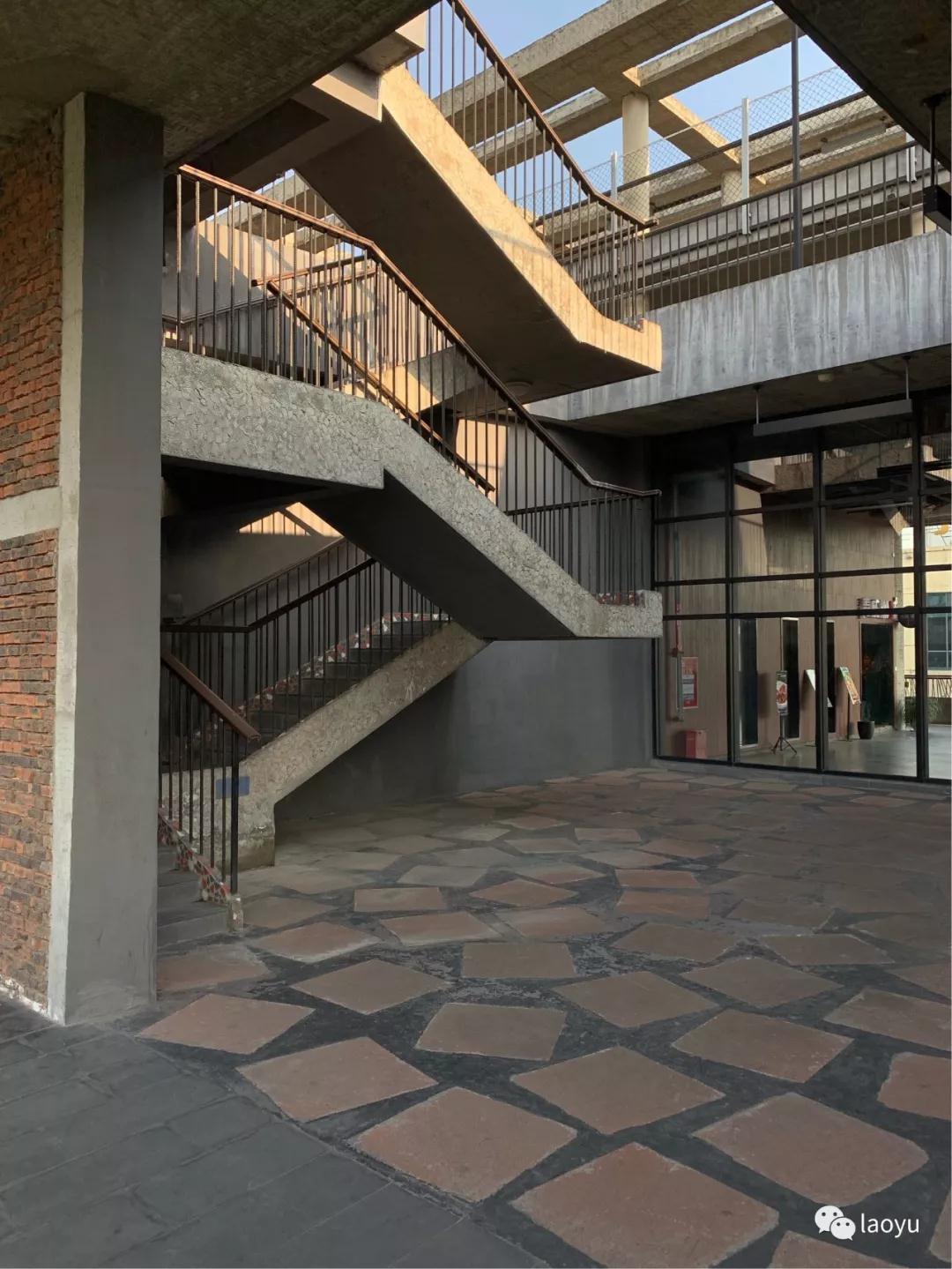 湖北西村印象,由广州西村坐地铁去岭南印象园