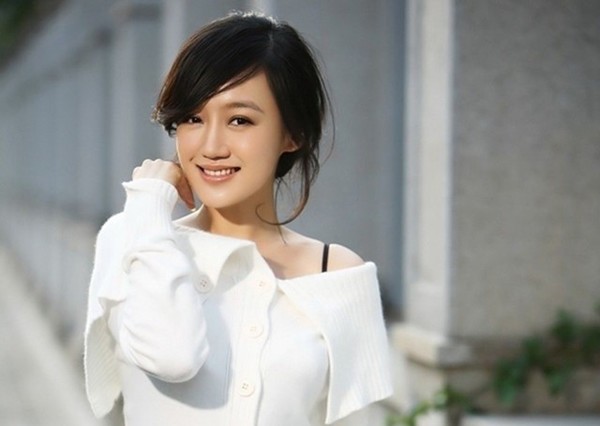 薛佳凝和胡歌分手后还谈过朋友吗,姐弟恋两年被父母拆散