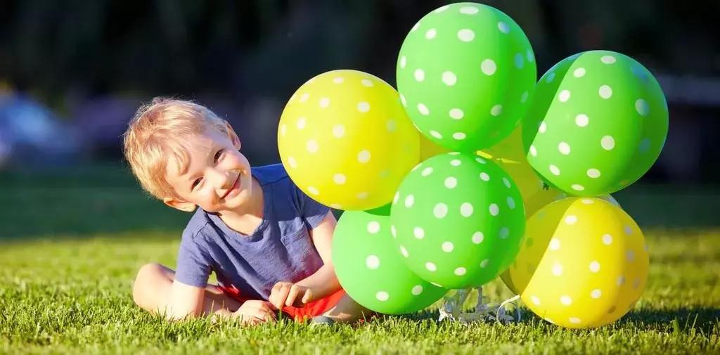 小孩被热水烫伤了该怎么处理,孩子不小心被开水烫伤怎么办