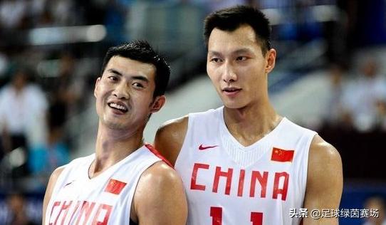 和易建联同一天生日，17岁进国篮27岁退役，现跟阿联一起做青训