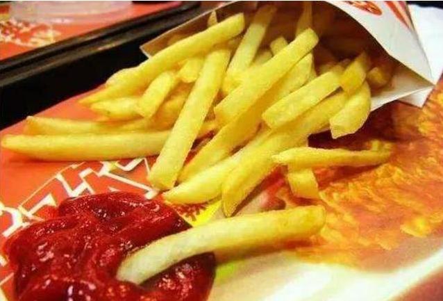 国外kfc薯条蘸番茄酱的正确方法,kfc吃薯条番茄酱挤在哪里
