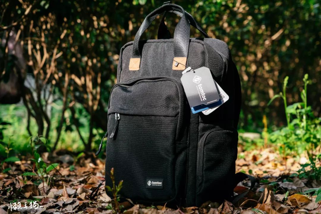 低调且实用,妹子通勤也能背——tomtocA60双肩包测评