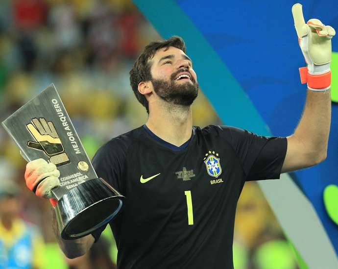 过去十年20位足球巨星,100年内最伟大的25名运动员