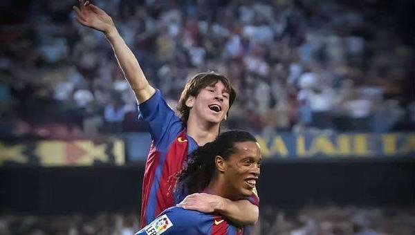 卡佩罗评价18岁的梅西,18岁的梅西巴萨首秀