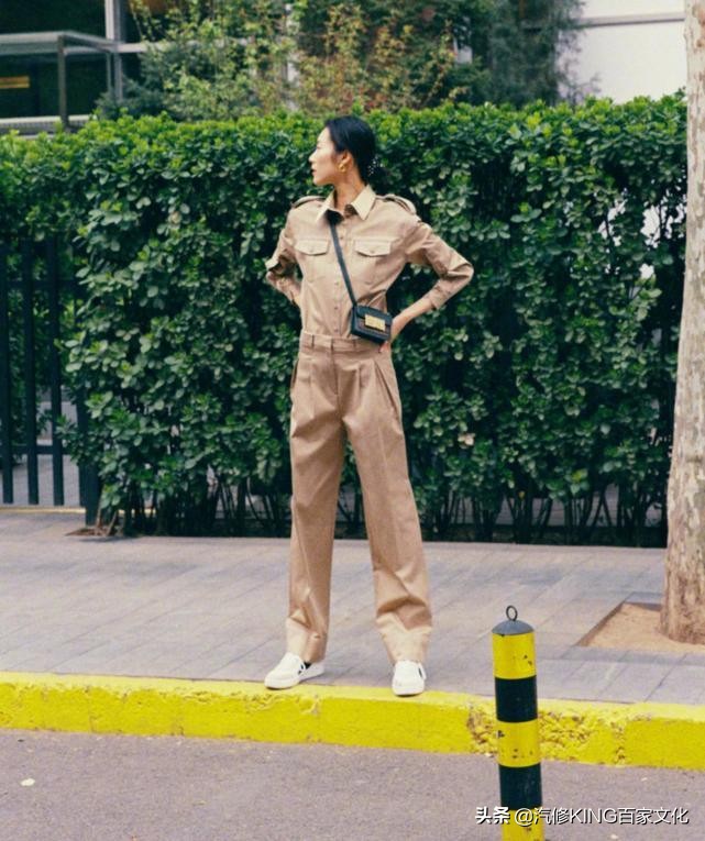 大表姐刘雯的穿搭,cardib巴黎世家高定大秀刘雯