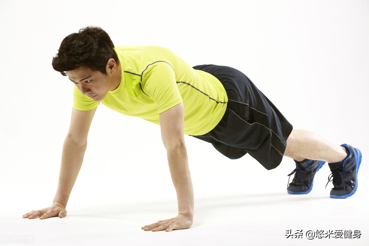 一个标准俯卧撑都做不了怎么办,俯卧撑做不起来怎么办教学