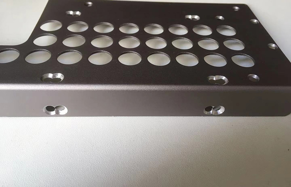 迷你小机箱怎么加装显卡,小机箱改装显卡竖装