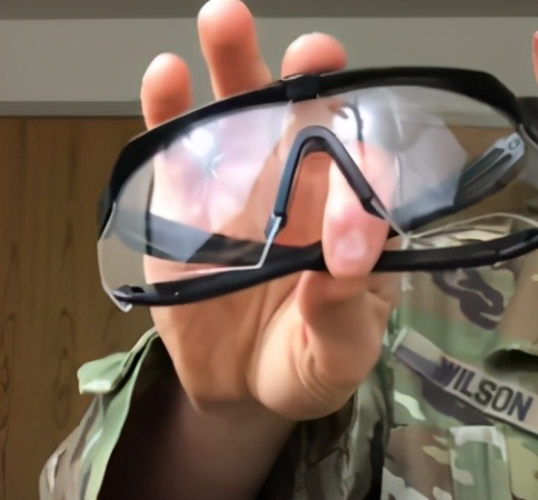 图解美国陆士兵被部署上战场前所发各种装具被装(多图)