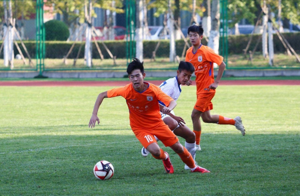 16岁国少队员,国安名记于汉超完整版