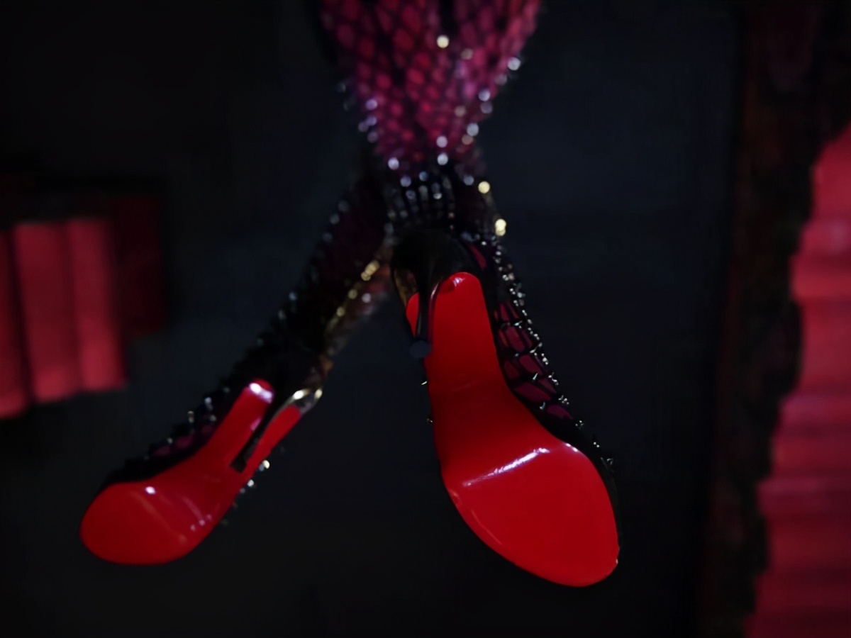 cl经典红底高跟鞋,cl红底高跟鞋展示