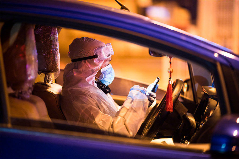 从磨难中奋起——武汉战“疫”凝聚中华民族磅礴力量