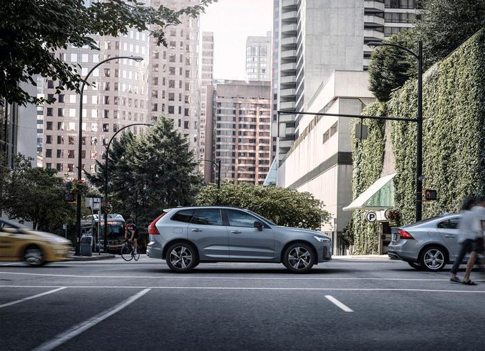 37.79万元起售沃尔沃新款xc60上市,欧洲杯助兴产品