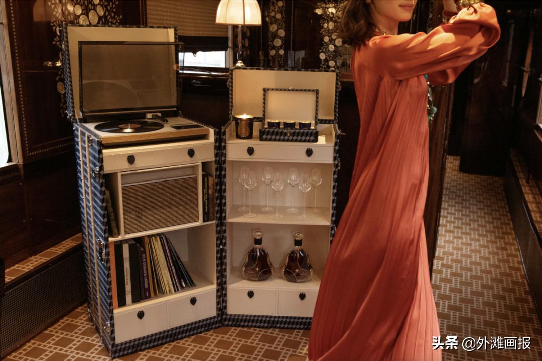 *疆新**首个奢华酒店开业，厦门W也要来了，上海天文馆终于开门迎客