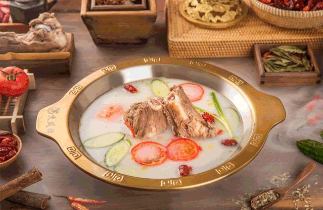 容易偶遇明星的四大美食店 (天津最容易偶遇明星的店)