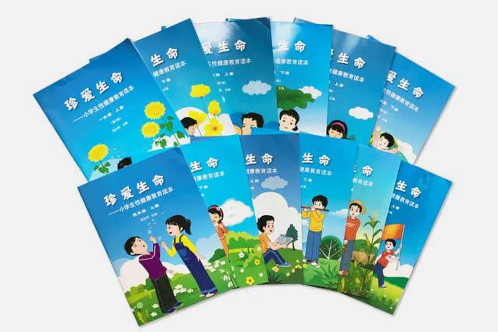 总裁养父性侵未成年女儿3年：缺席的性教育，是人渣背后的帮凶