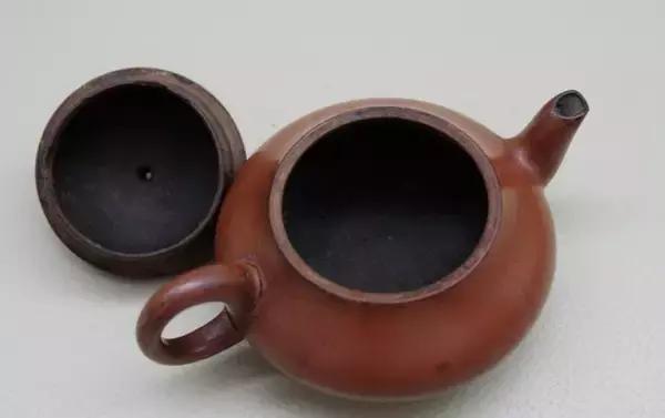 银内胆茶杯里的茶垢怎么去除,保温杯茶垢怎么去除最好方法