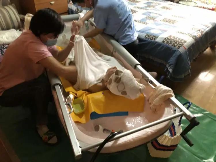 日本上门失能老人洗澡设备,失能老人洗澡专用设备