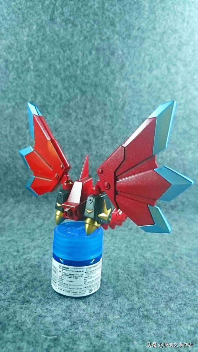 东莞好友的爱好——组装精致的机器人