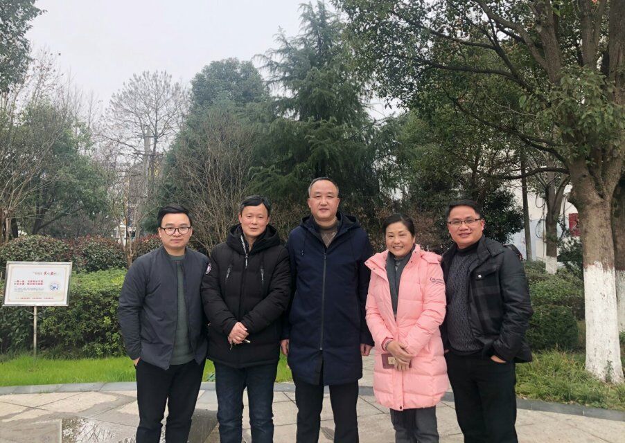 书法公益显身手——记吉安市青年书法家协会主席朱小明同志