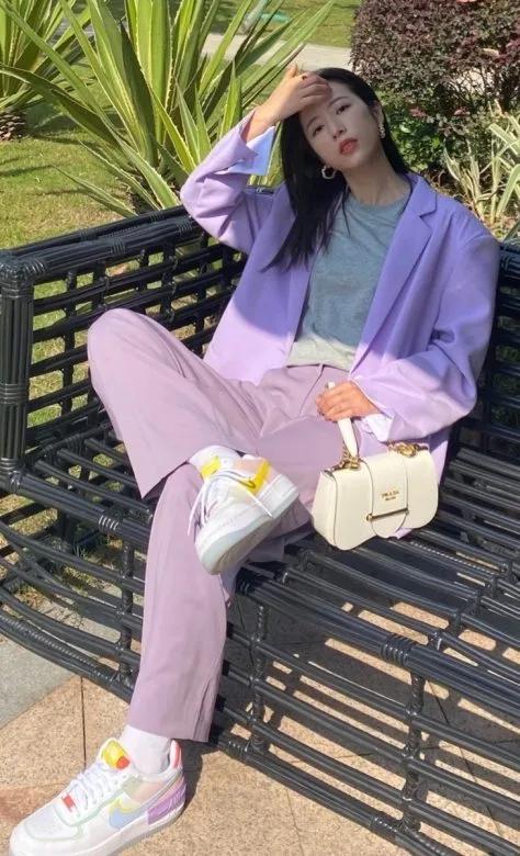 冰淇淋色如何搭配出成熟风,日系冰淇淋色搭配