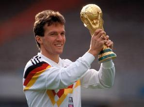 足坛佳话msn,马拉多纳为啥穿拜仁球衣