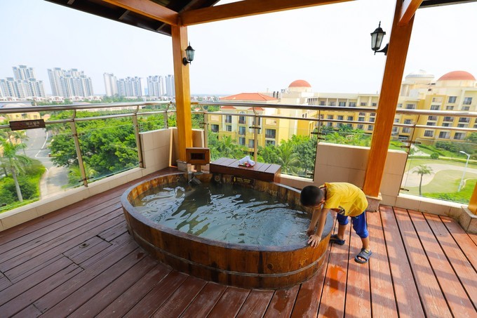 广东珠海浪漫之城视频,珠海海洋王国温泉