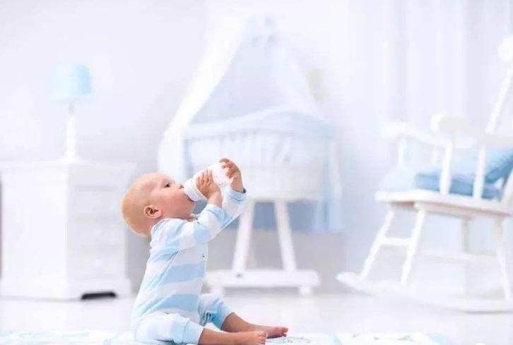 有什么办法让宝宝接受奶瓶,宝宝特别抗拒奶瓶怎么奶粉喂养