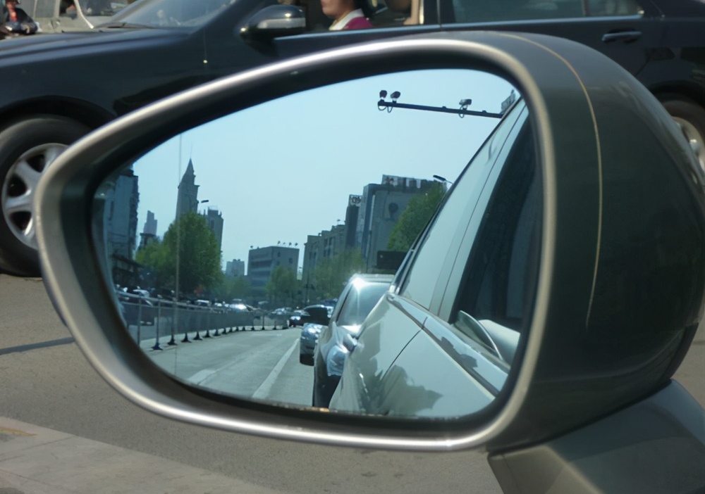 科目二后视镜调整正确位置图解,科目二怎么调后视镜最佳位置口诀