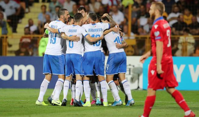 若日尼奥斩获欧足联最佳球员,意大利世界杯预选赛若日尼奥