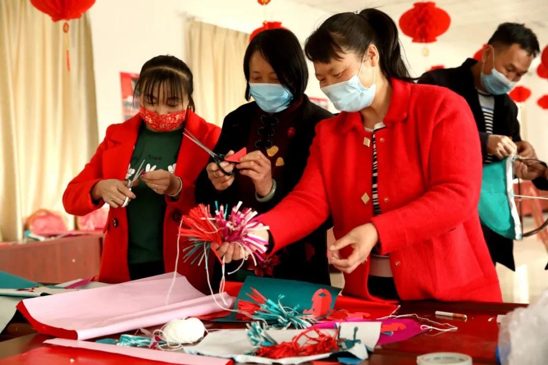 猜灯谜闹元宵弘扬民族文化,猜灯谜闹元宵组图