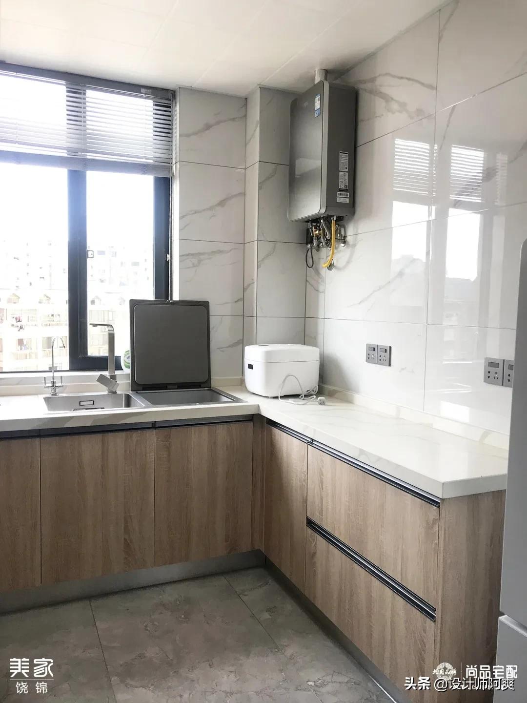 入户门正对客厅沙发玄关隔断,客厅正对大门有必要做隔断吗