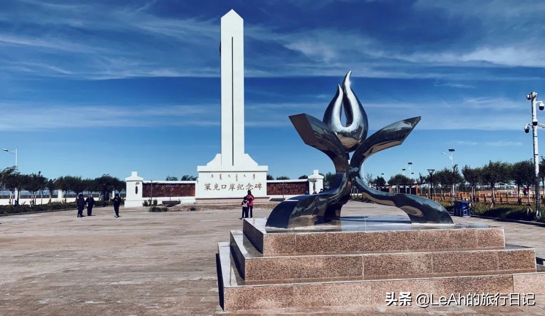 额济纳胡杨林中国最美秋色,中国最美秋色额济纳胡杨林