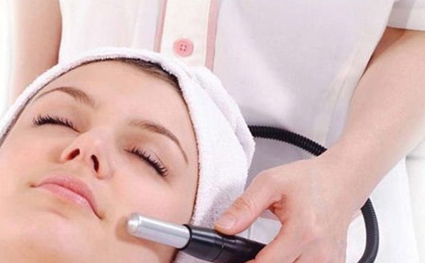 护肤讲堂知识大全,有斑皮肤护肤指南