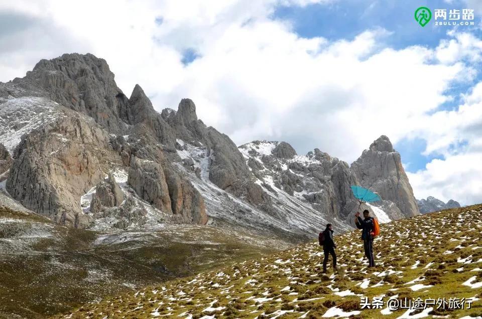 户外爬山三大忌讳,户外有风险爬山需谨慎量力而行