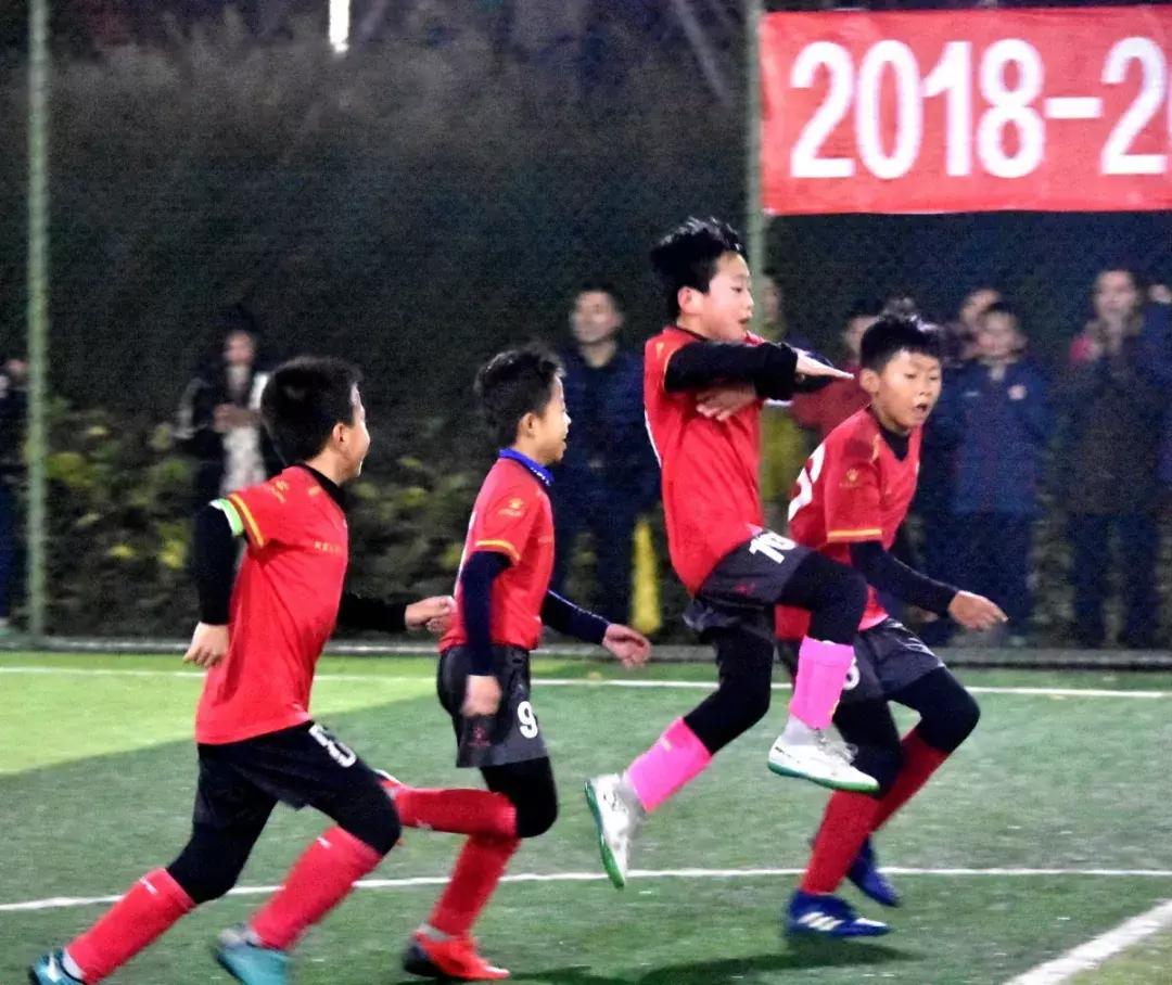 踢球吧少年鲁能杯,踢球吧少年免费全集