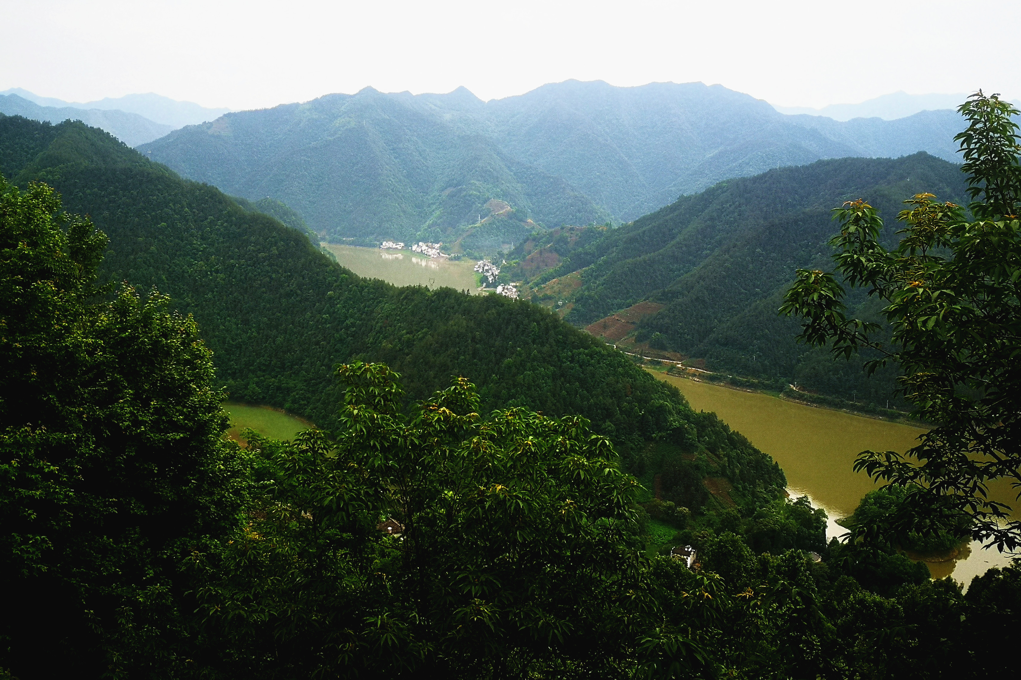 皖南川藏线惊险段视频,皖南川藏线惊险路段