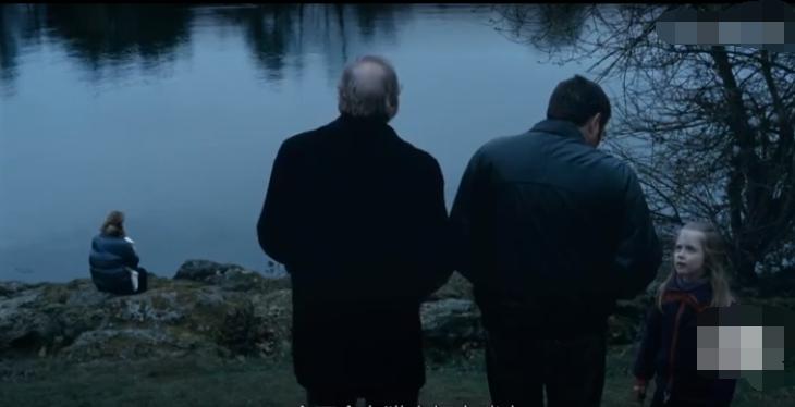 男孩背后长了一只翅膀,男孩身上长了一对翅膀是什么电影