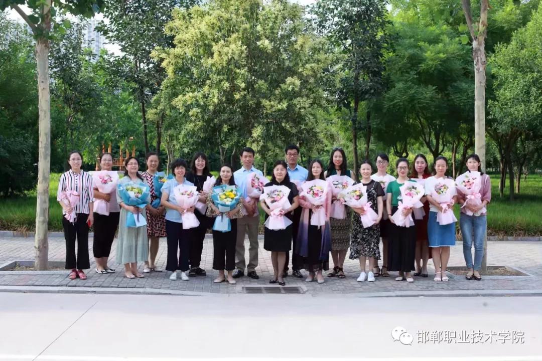 邯郸艺术职业学院简介,邯郸职业技术学院旅游与商贸系