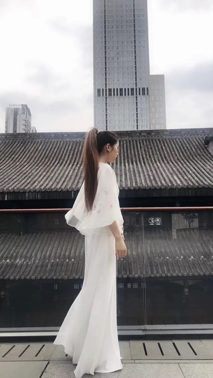 兰公子变身“巧手神探”百乐门老板娘|纸上刺绣,别具匠心