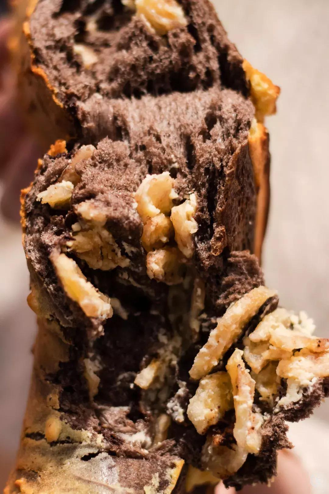 啧啧啧~都是面包，原麦山丘你又搞特殊！