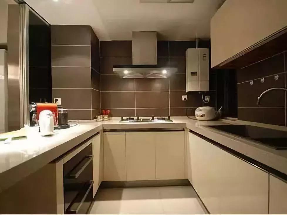 烤漆板材和防火板哪个好,防火板模压板和烤漆板的区别