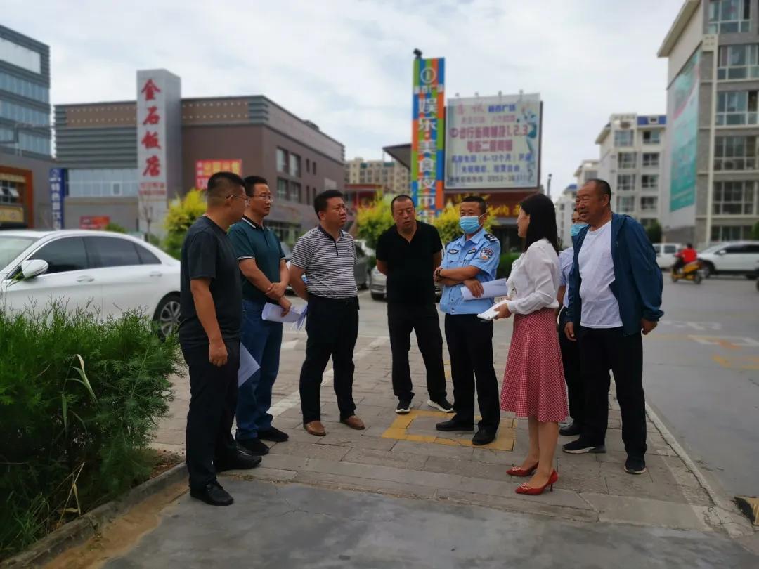 创城曝光台|新百广场秩序混乱问题依旧