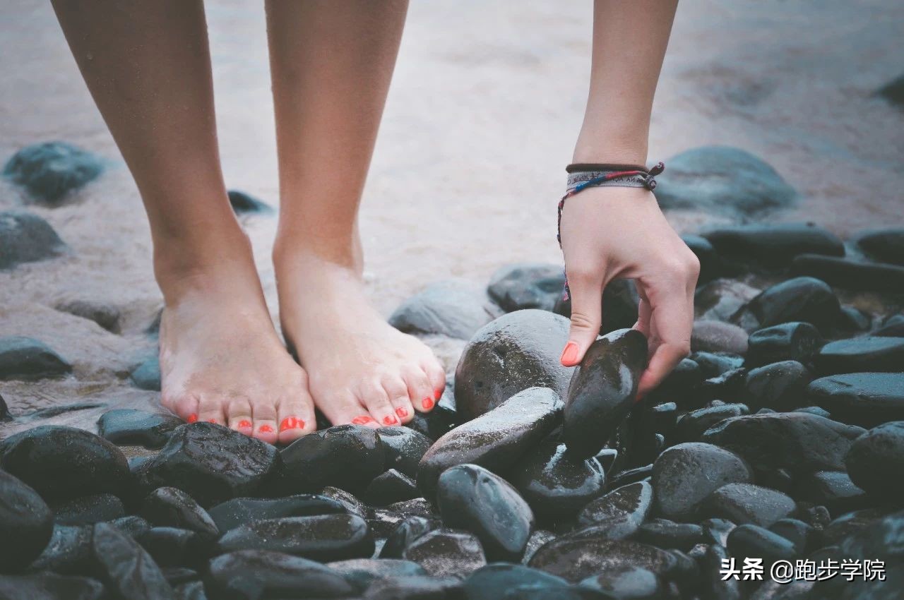 跑步黑指甲脱落会再生吗,跑步灰指甲脱落了