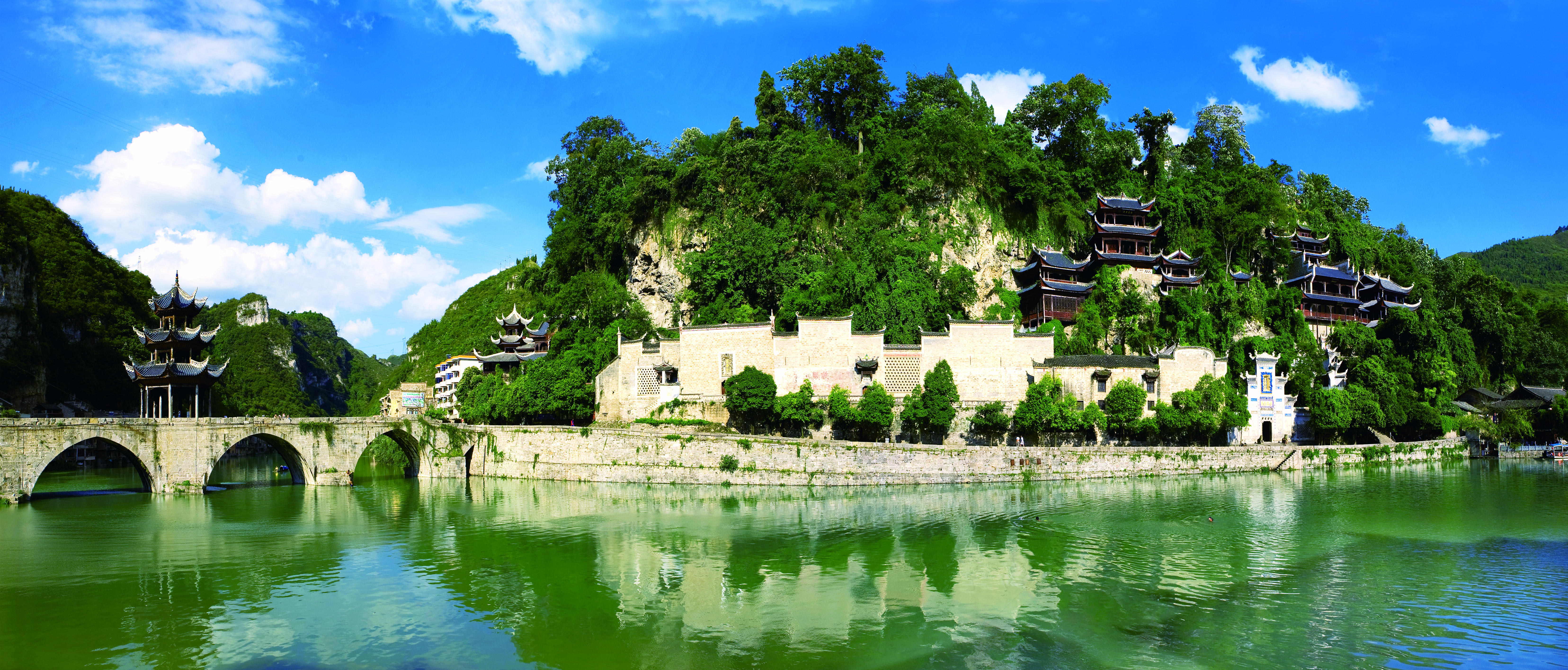 贵州5a级旅游攻略,贵州5a级景点的游玩线路图