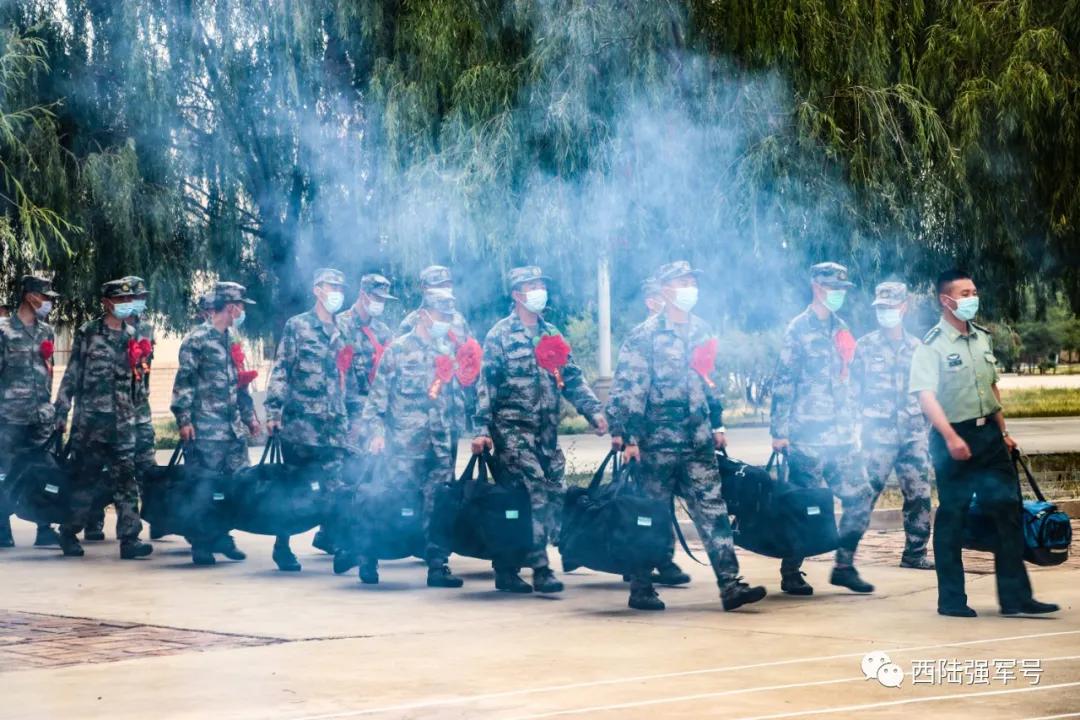 76集团军首批新兵，来自甘肃