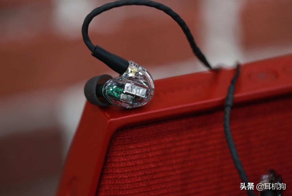 被日本媒体评价最合适3k价位入耳式动铁耳机威士顿umpro30评测