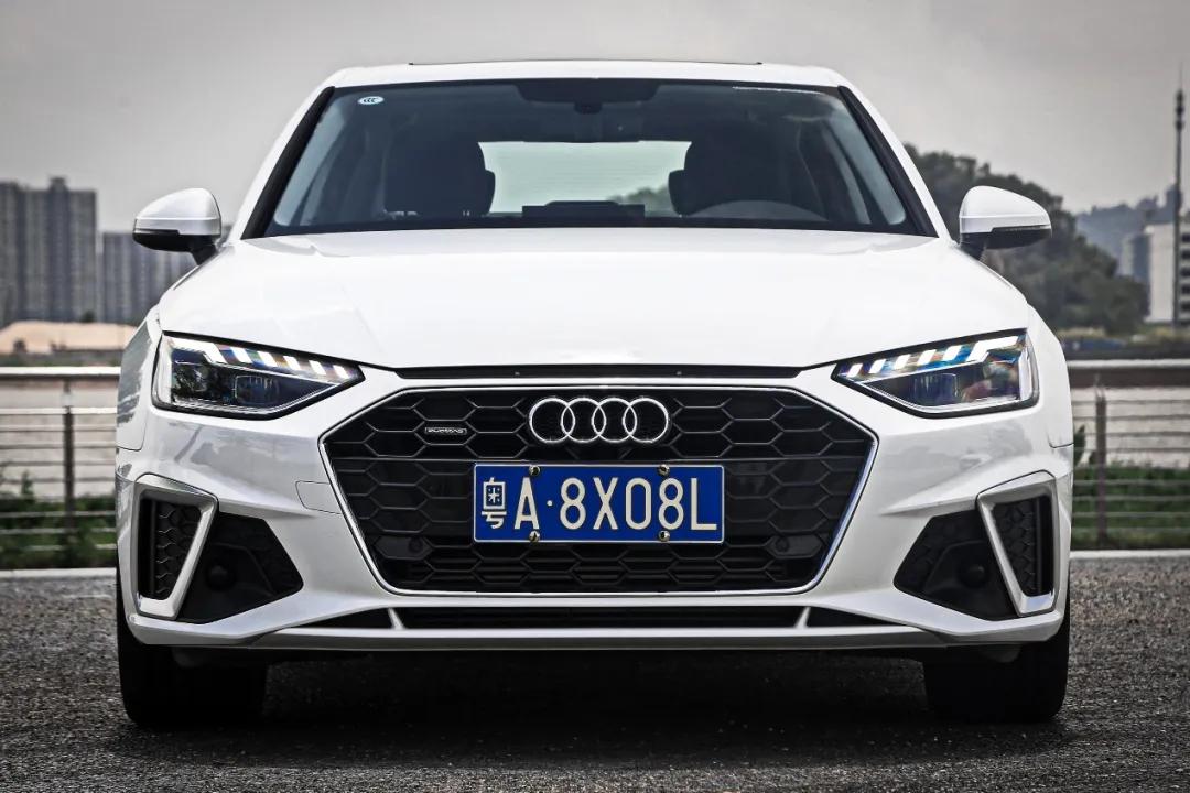 成功人士绕不开的三款车,奥迪a4l40四驱quattro值不值得买