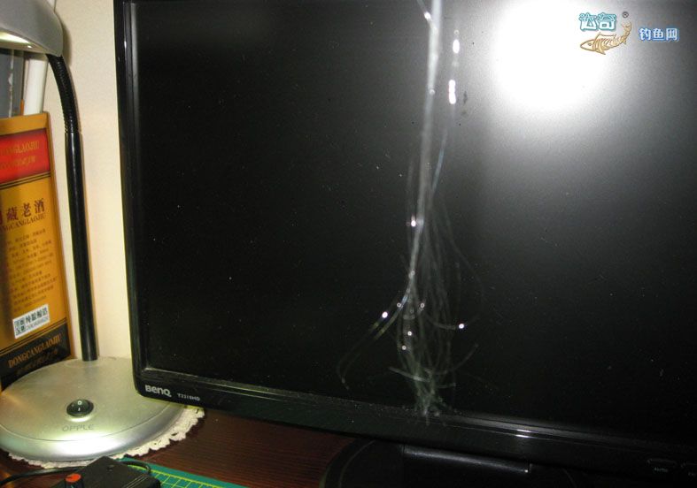 电动绑钩器绑鱼钩教程,鱼钩电动绑钩器使用方法